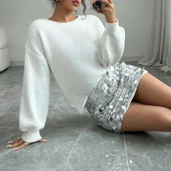 White Casual Women's Bowknot Sequins Decor Sweater - Picture 2 of 5